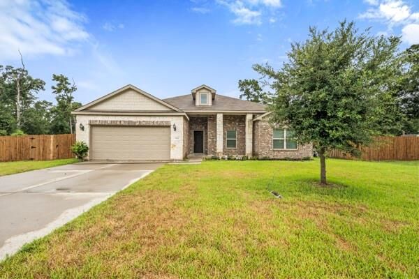 Property Photo: 9850 Hunter Springs TX 77306