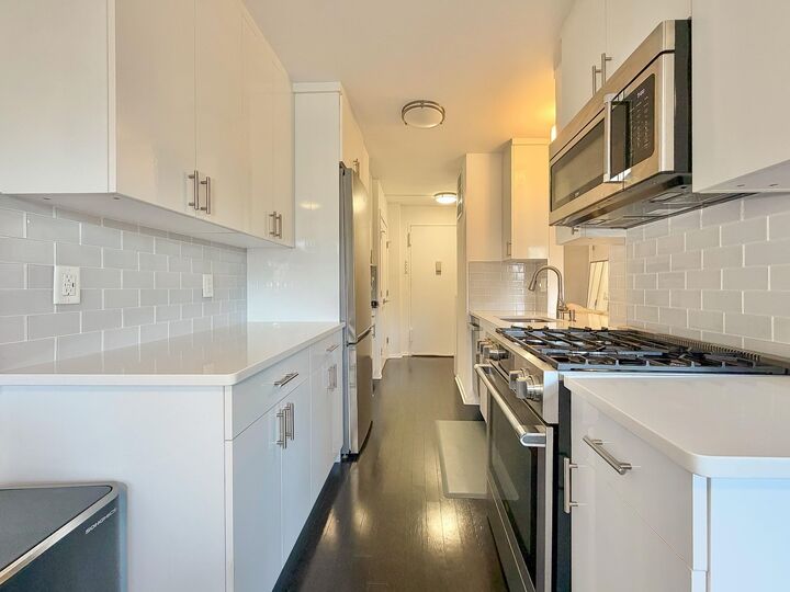 Property Photo: 500 Central Ave 211 NJ 07087