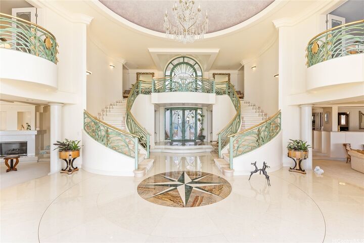 Property Photo:  509 Moaniala Street  HI 96821 