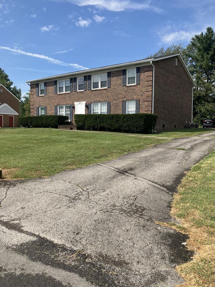 Property Photo: 1017 Nokomis Street KY 40422