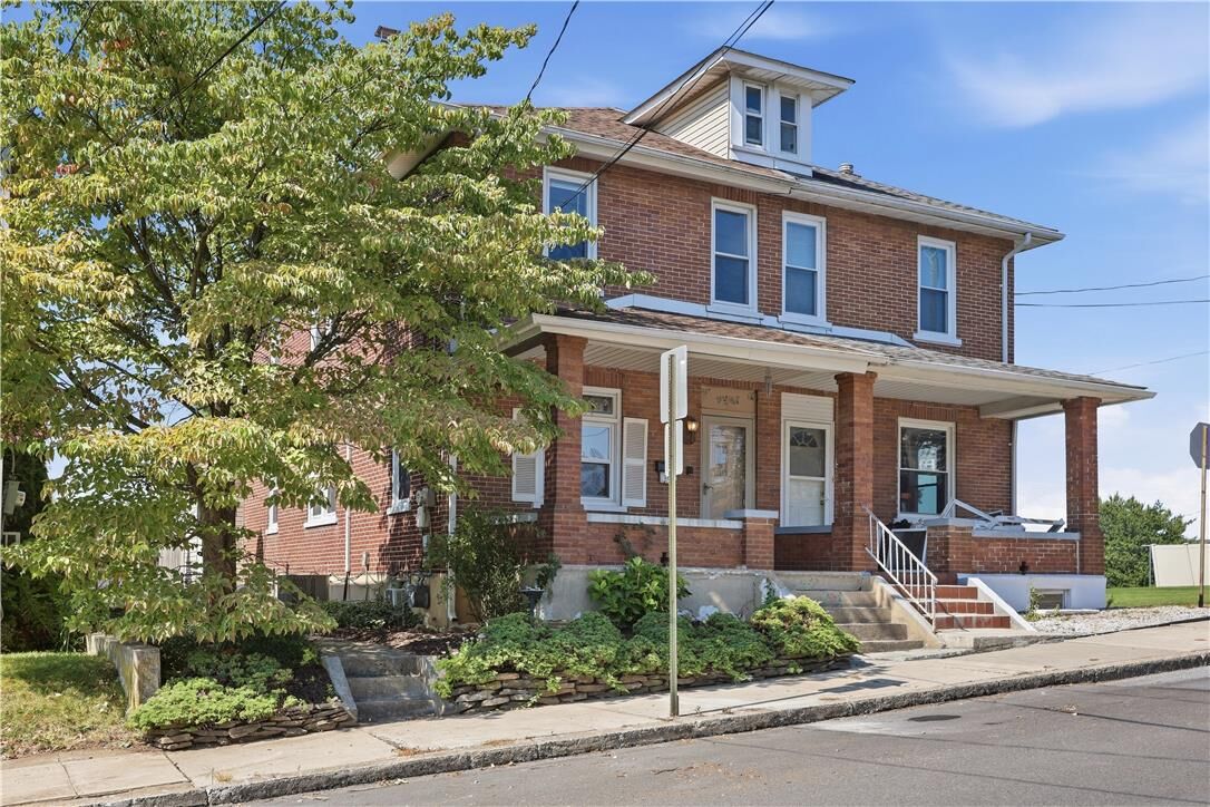 Property Photo:  564 Washington Avenue  PA 18067 