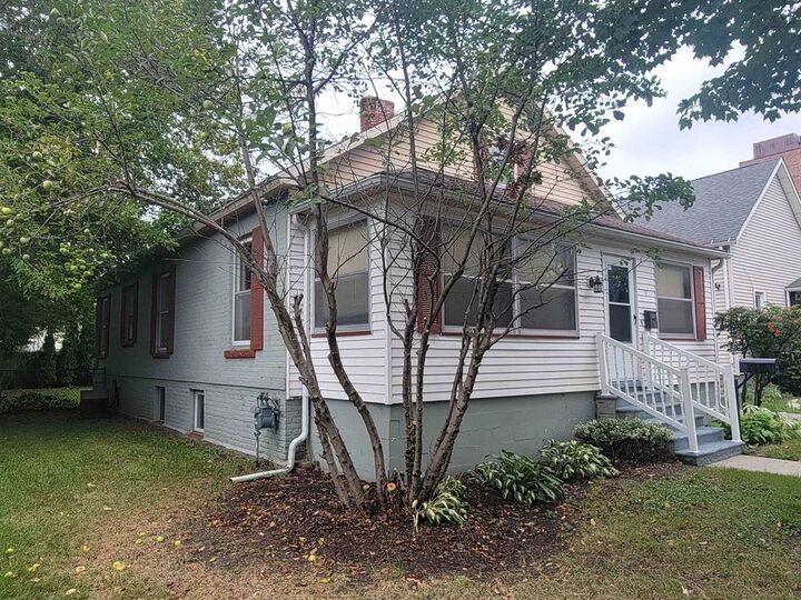 Property Photo: 302 Fitzhugh MI 48708