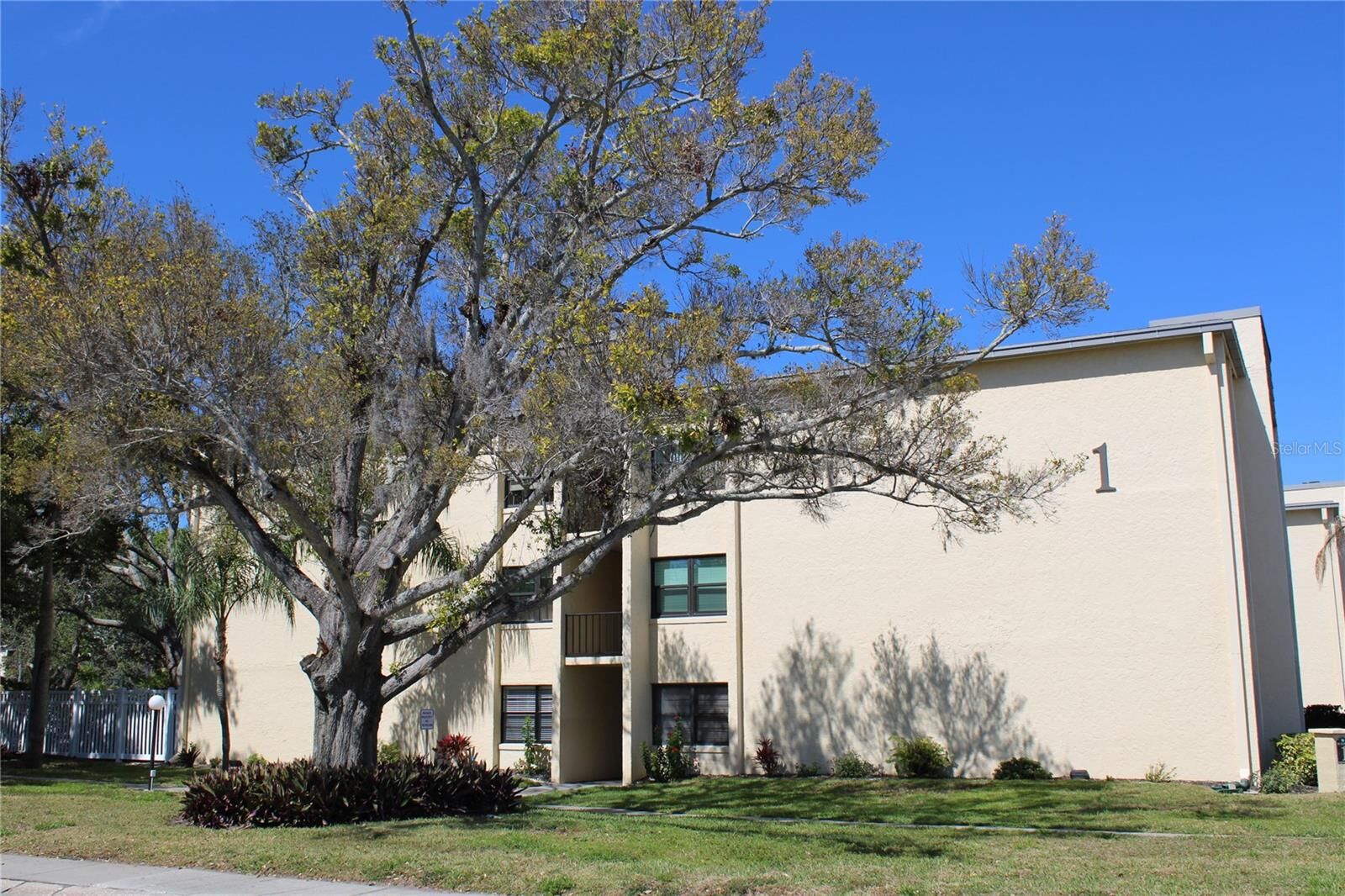 Property Photo: 14130 Rosemary Lane 1305 FL 33774