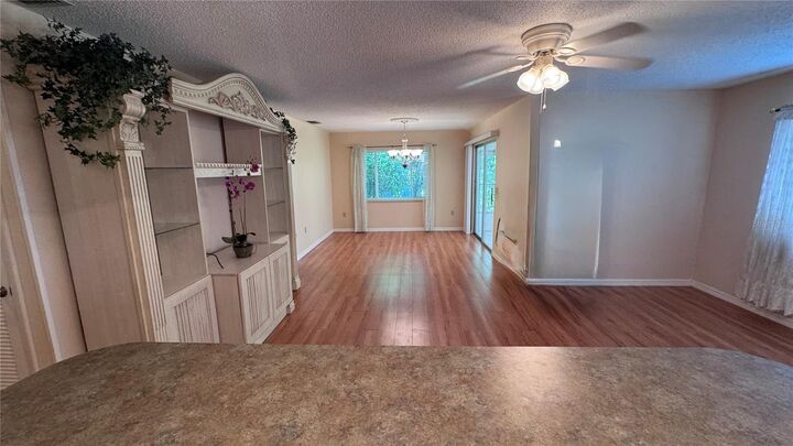 Property Photo: 4541 Mohican Trail 20 FL 34233