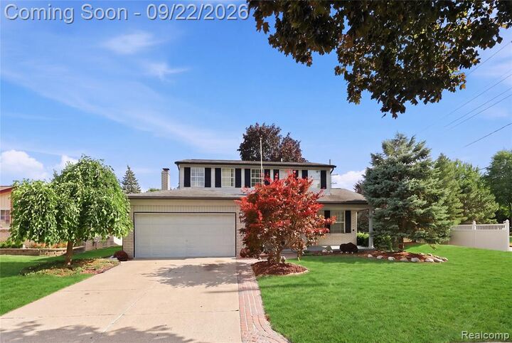 Property Photo: 13622 Biscayne Drive MI 48313 2800