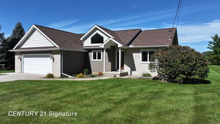 Property Photo: 6434 W Farrand Road MI 48420-8242