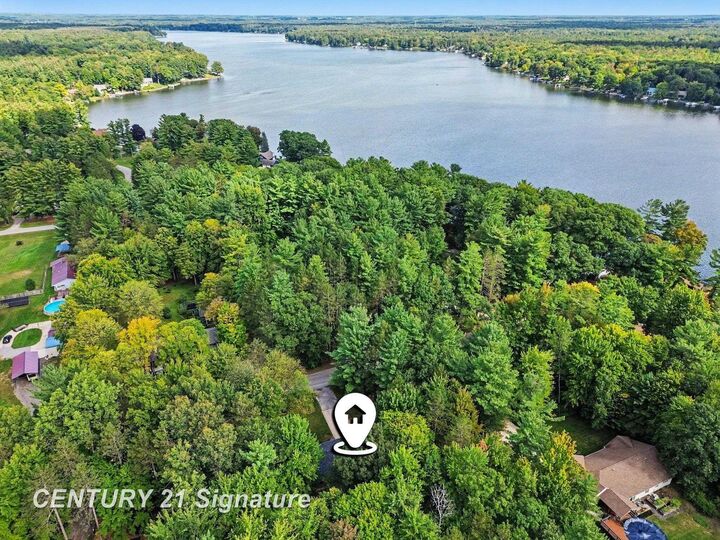Property Photo:  547 W Peterson Drive  MI 48657 