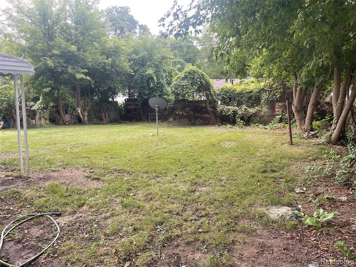 Property Photo:  515 Martin Luther King Jr Boulevard  MI 48342 1718 