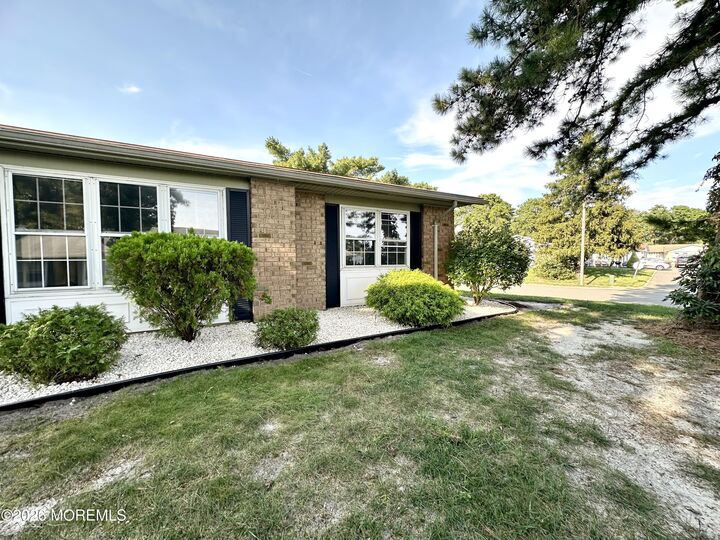 Property Photo:  21B Cambridge Circle  NJ 08759 