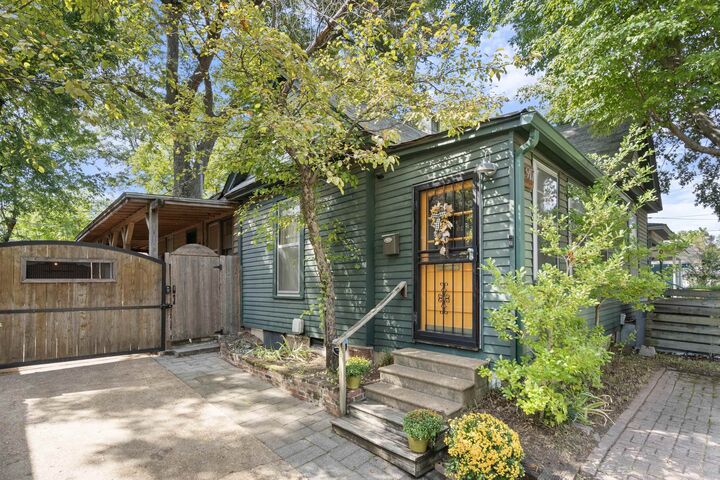 Property Photo:  917 Blythe St  TN 38104 