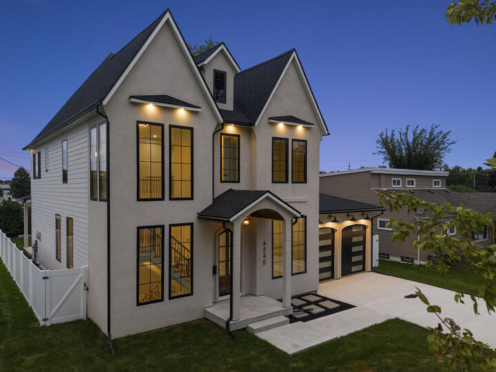 Property Photo: 4240 Mandalay Avenue MI 48073