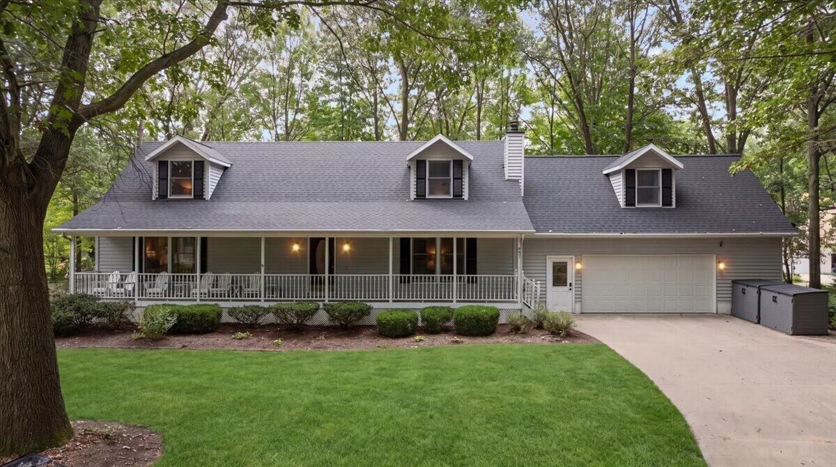 Property Photo: 997 Singapore Drive MI 49453