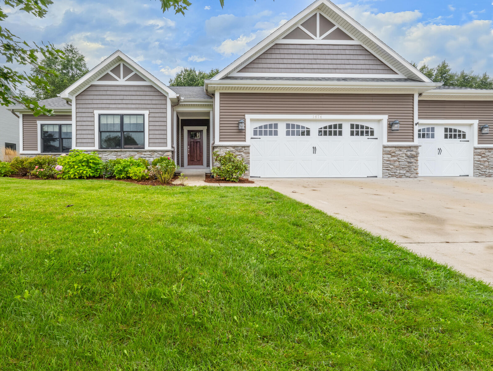 Property Photo:  1874 Fox Prairie Road  MI 49085 