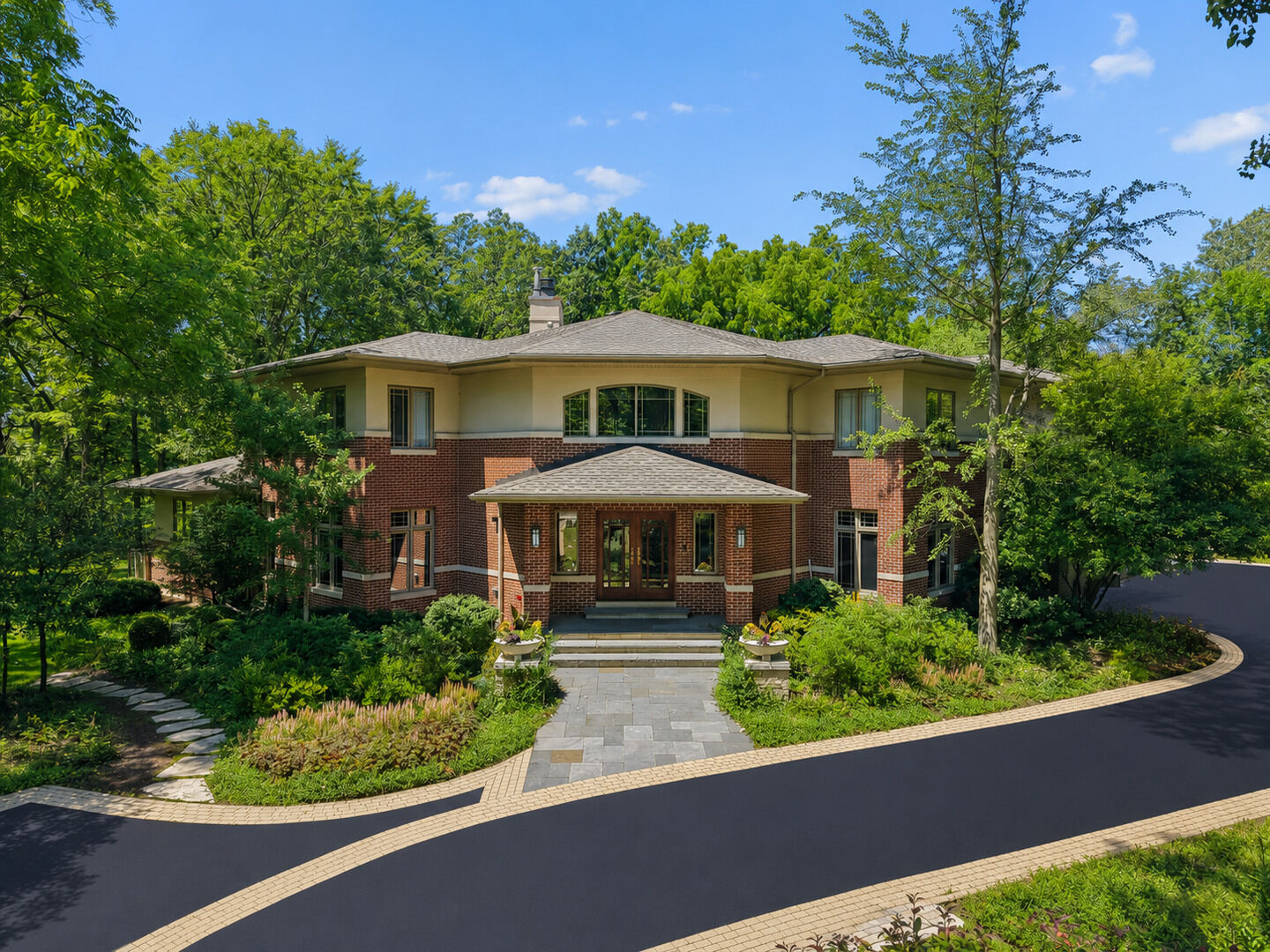 Property Photo: 200 Glenwood Road IL 60045