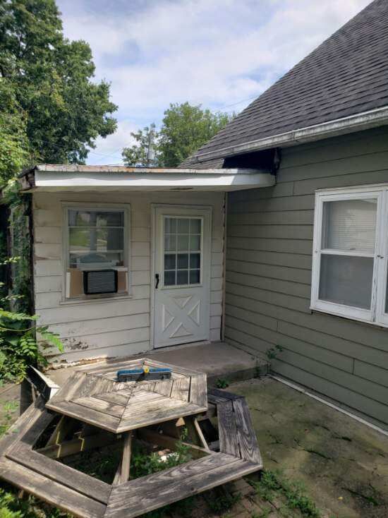 Property Photo: 438 Tonti Street IL 61301