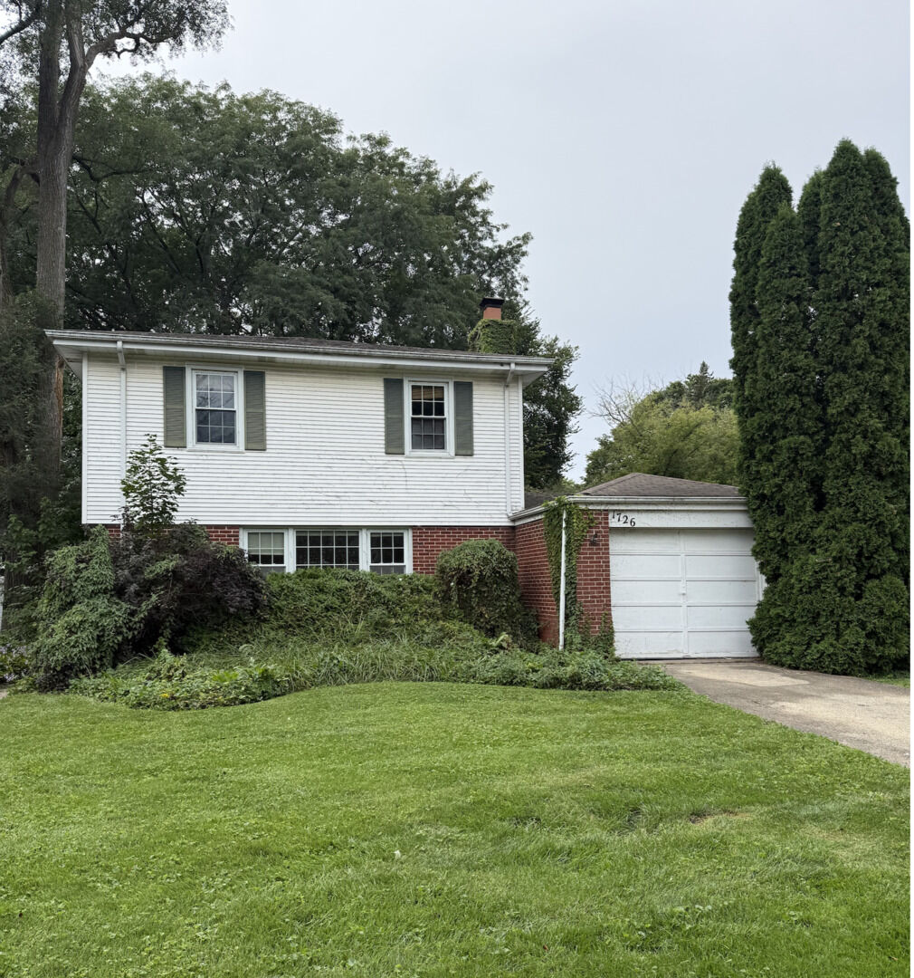 Property Photo:  1726 Elmwood Avenue  IL 60035 