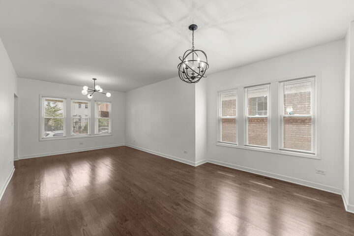 Property Photo: 2208 N Lavergne Avenue IL 60639