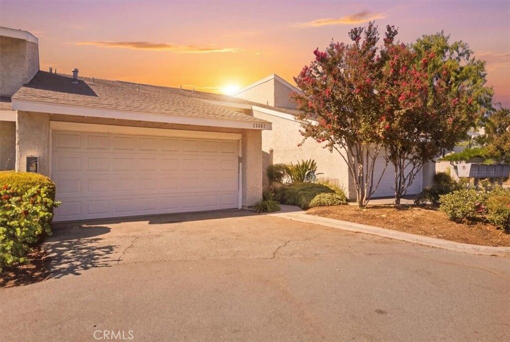Property Photo:  23207 Kimmore  CA 91355 
