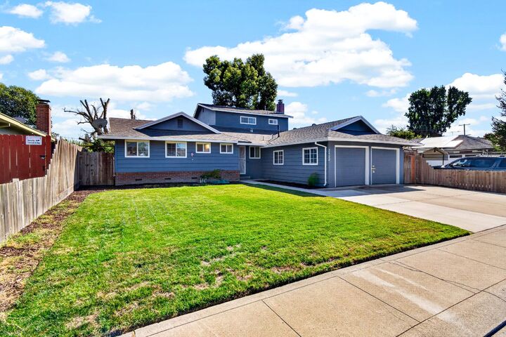 Property Photo: 3122 De Ovan Avenue CA 95204