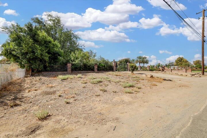 Property Photo: 1488 Smith Road CA 95993