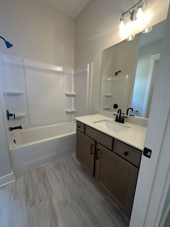 Property Photo: 1424 Shallow Creek Dr TN 37174