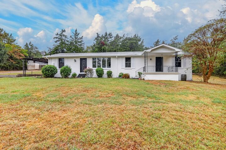 Property Photo: 1515 Owen Rd TN 37027