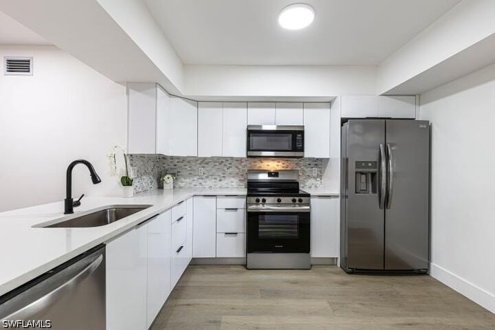 Property Photo:  1765 Courtyard Way 103  FL 34112 