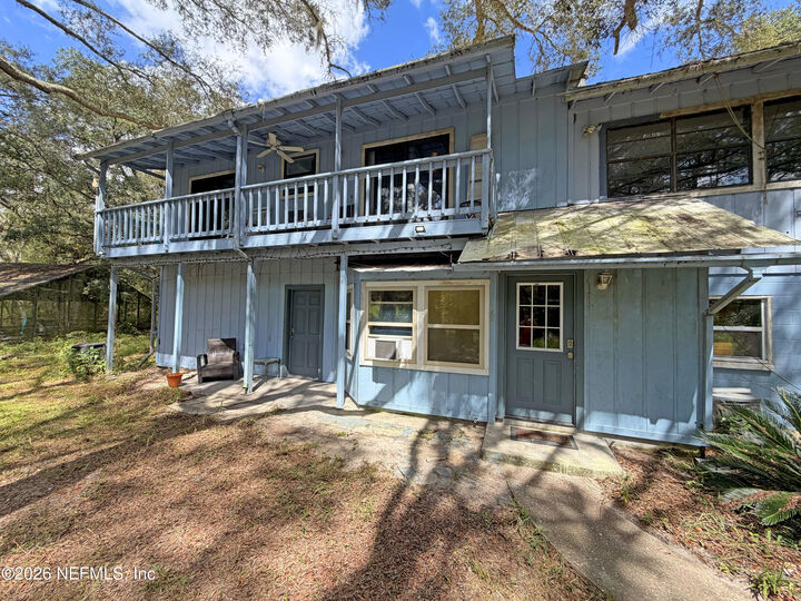 Property Photo:  18152 SW 111th Street  FL 32622 