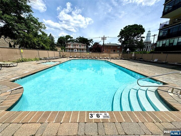 Property Photo:  2185 Lemoine Avenue 6P  NJ 07024 
