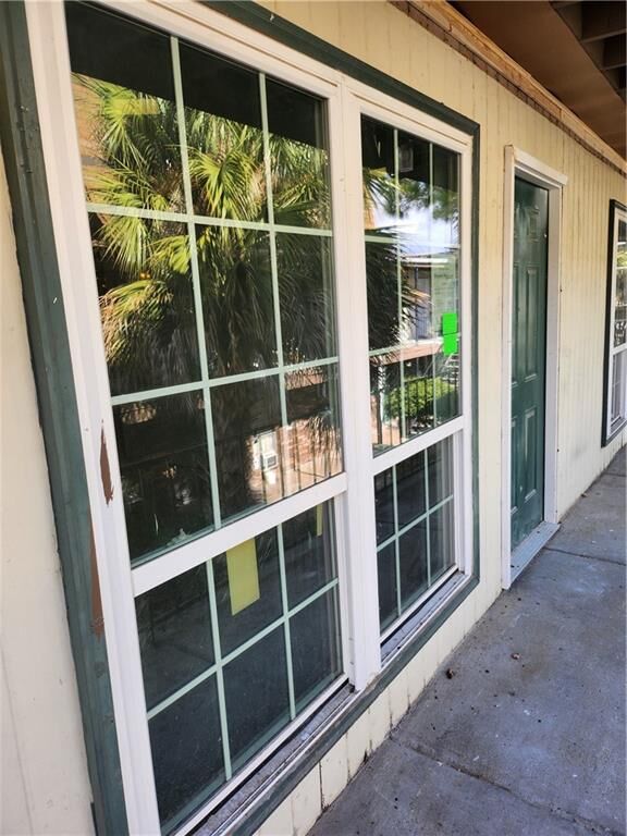Property Photo: 6220 Riverside Drive LA 70003