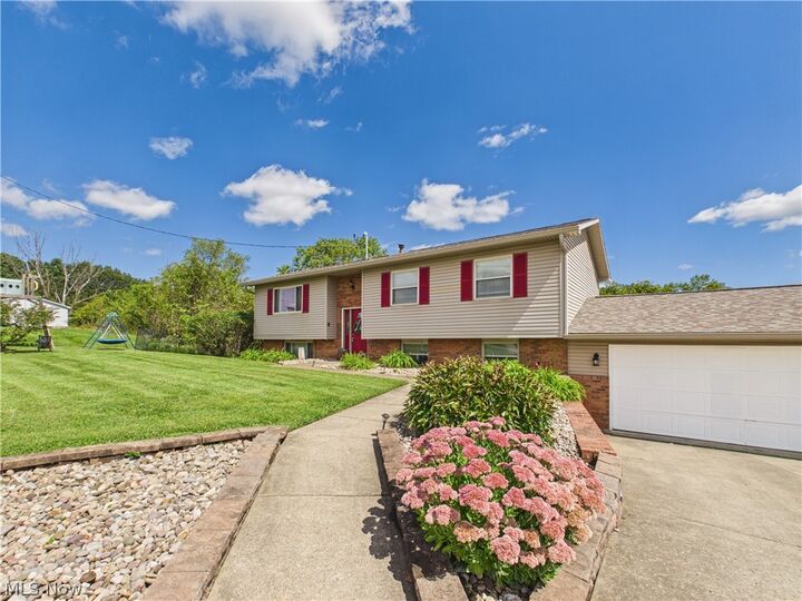 Property Photo: 2402 State Route 339 OH 45714
