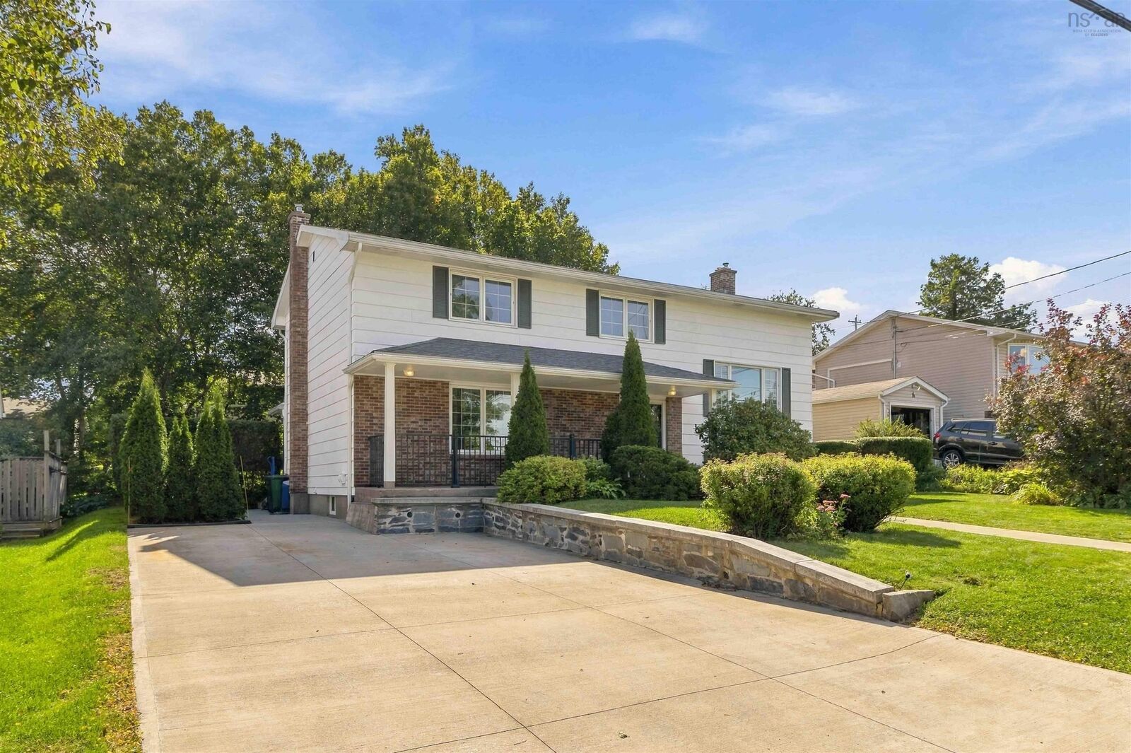 Property Photo:  8 Banks Court  NS B2X 2Y6 