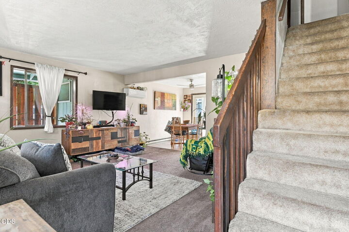 Property Photo: 624 Hamilton Street OR 97501