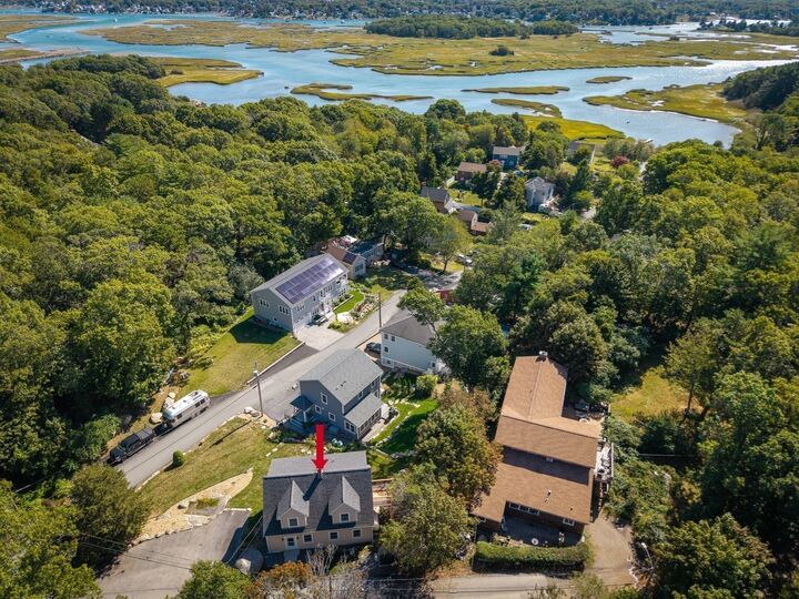 Property Photo:  2 Hunter Road  MA 01930 