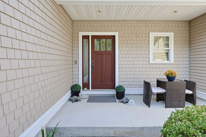 Property Photo:  5 Walden Way 5  MA 01757 