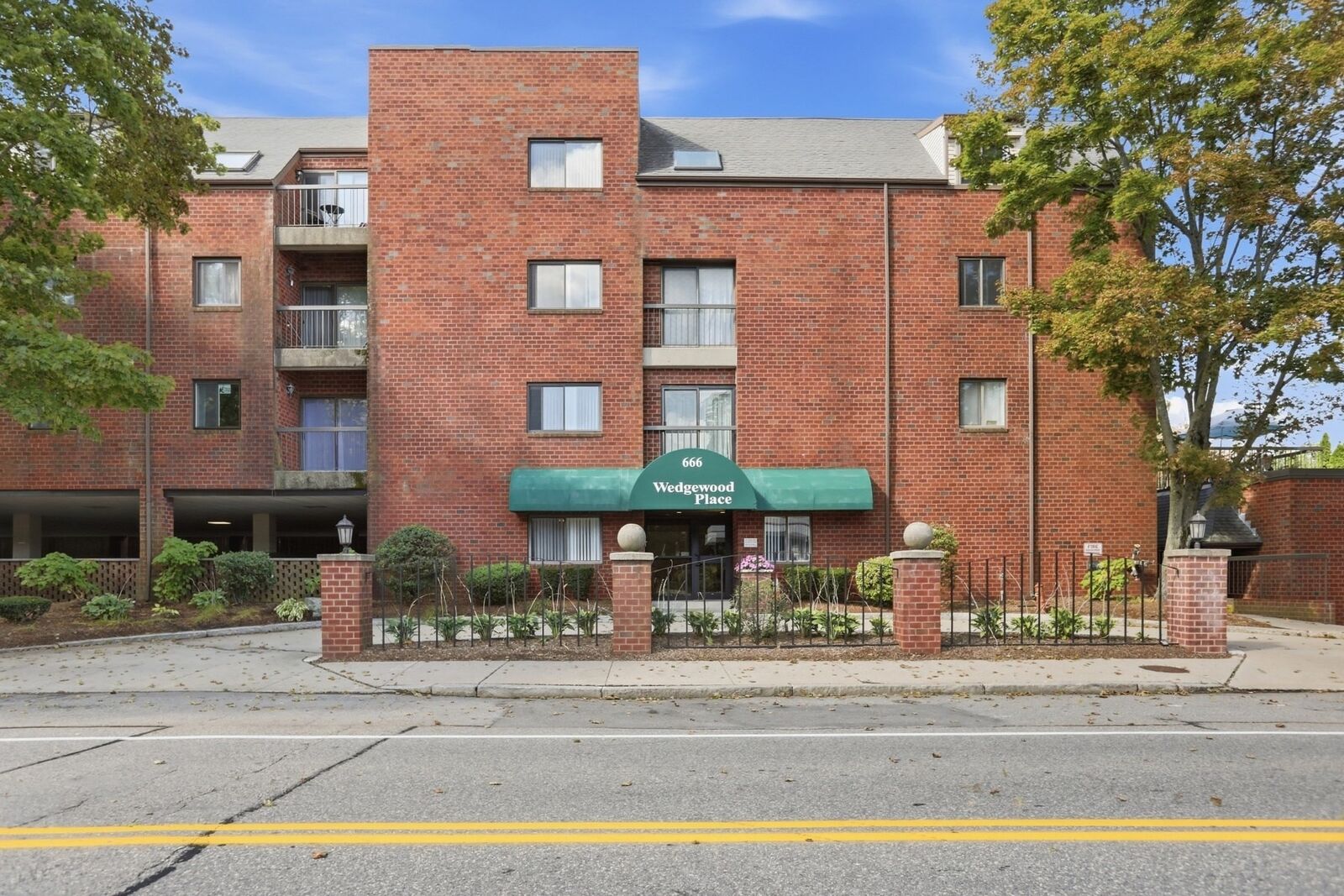 Property Photo:  666 Main Street 210  MA 01890 