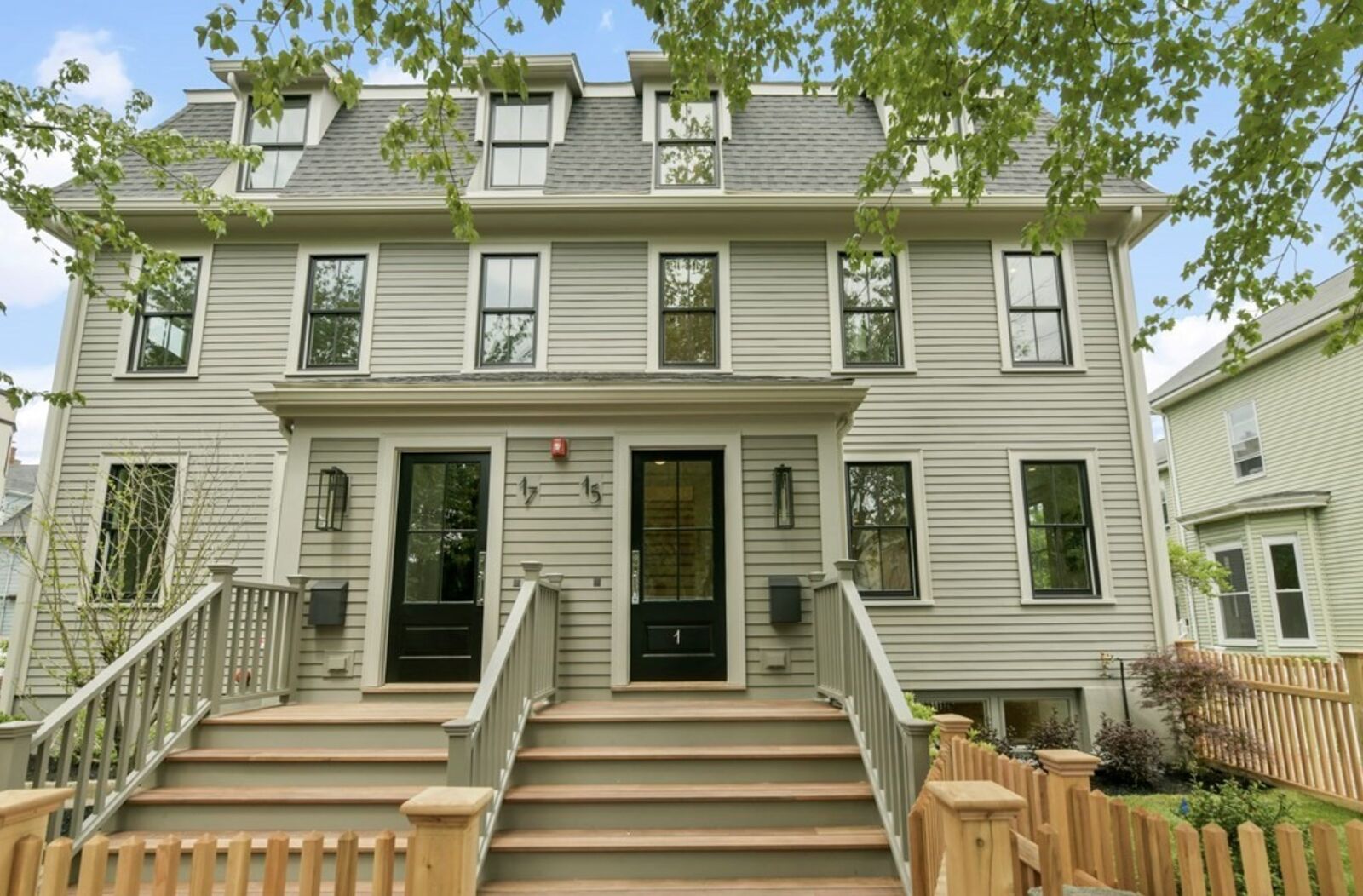 Property Photo: 15 Pleasant St 1 MA 02139