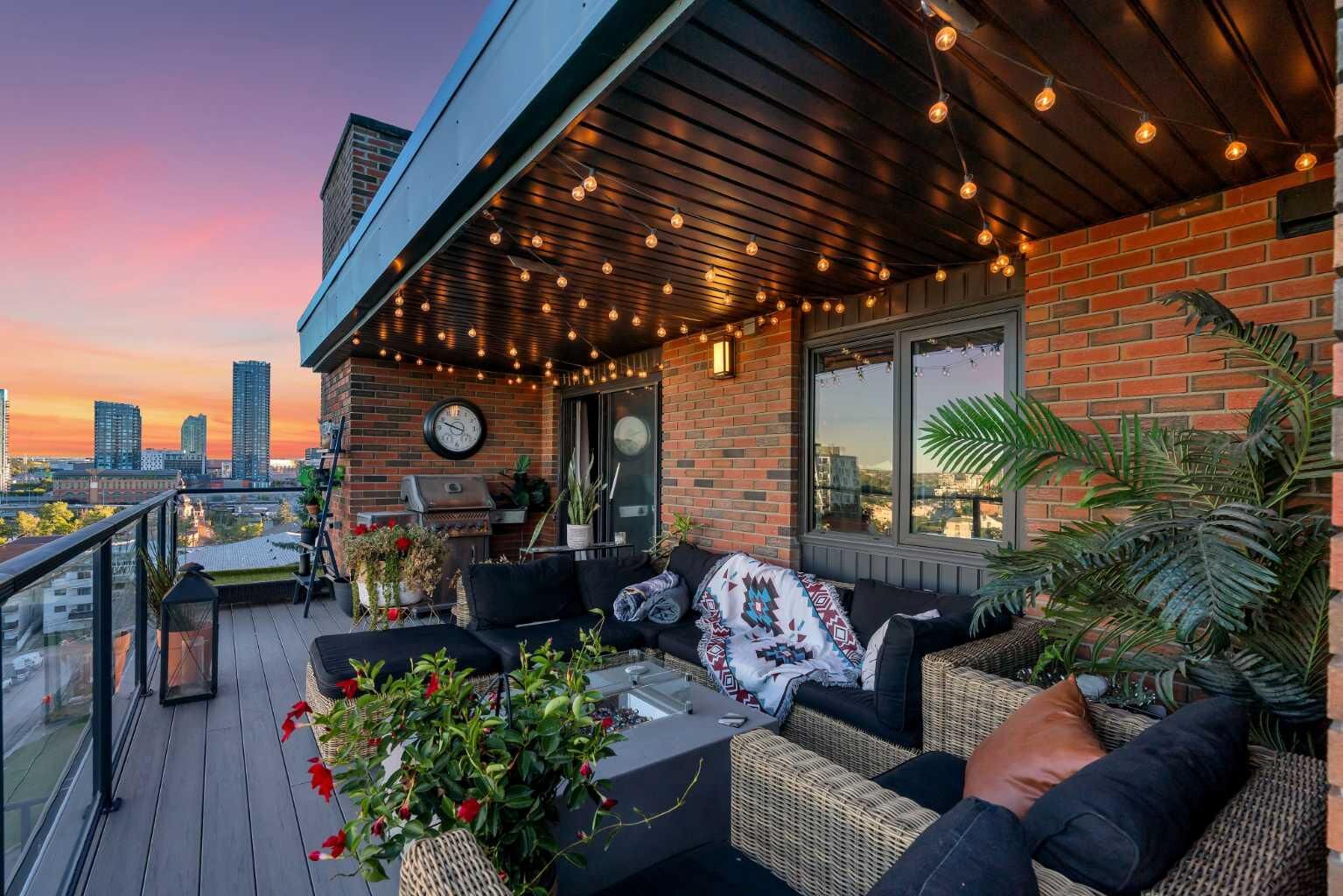 Property Photo:  354 2 Avenue NE 401  AB T2E 0E4 