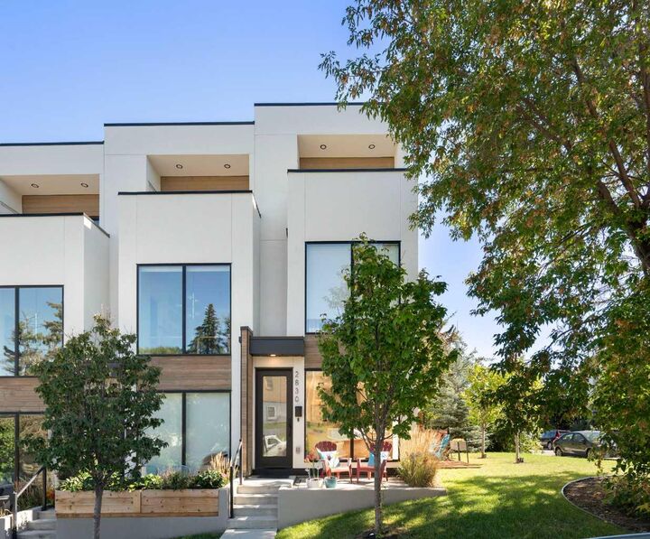 Property Photo:  2830 15 Street SW  AB T2T 1J2 