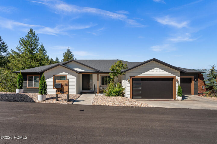Property Photo: 330 Matterhorn Drive UT 84098