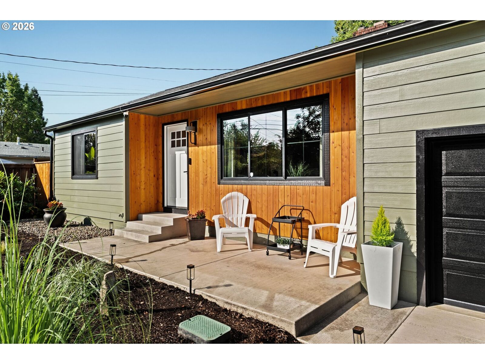 Property Photo: 1928 Arthur St OR 97405