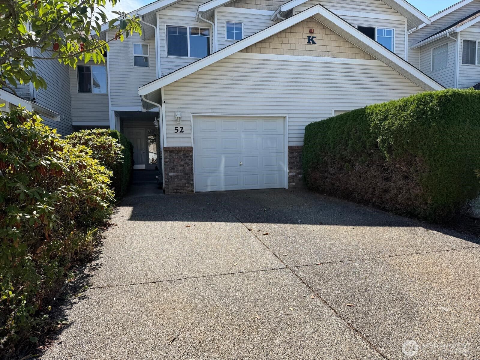 Property Photo:  15414  35th Avenue W 52  WA 98087 