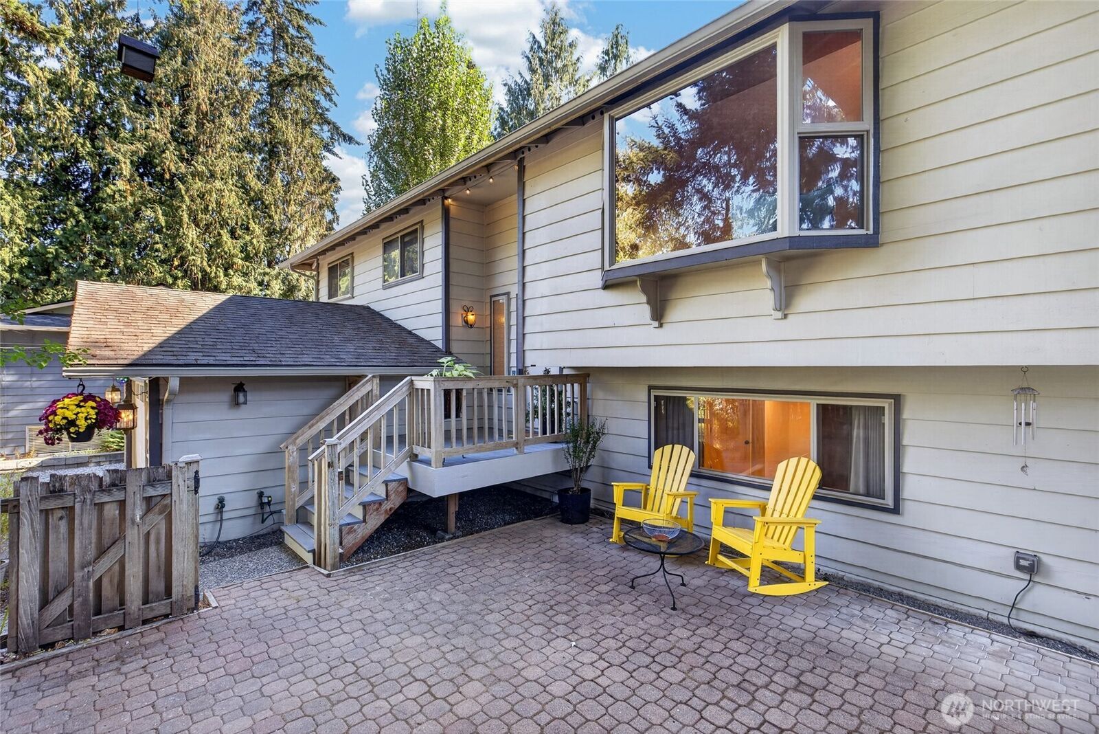 Property Photo:  6  156th Place SW  WA 98012 