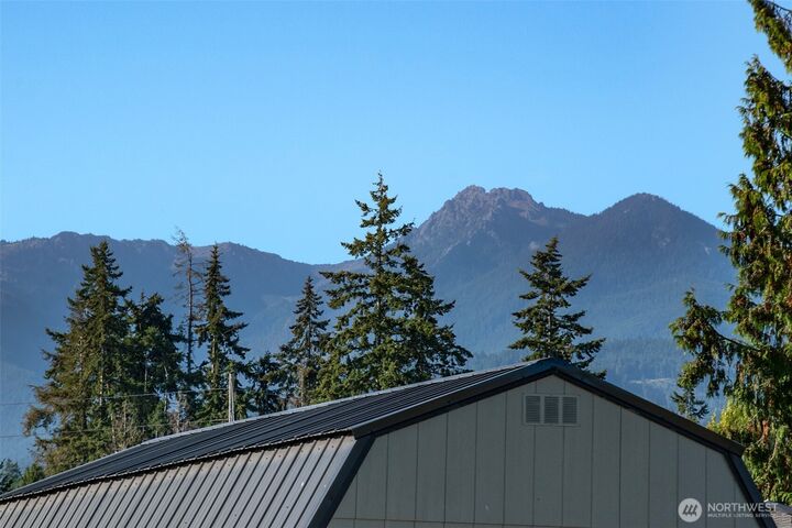 Property Photo: 2355 E Sixth Avenue WA 98362