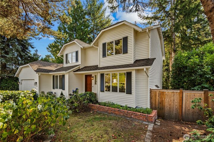 Property Photo: 22109 NE 21st Way WA 98074