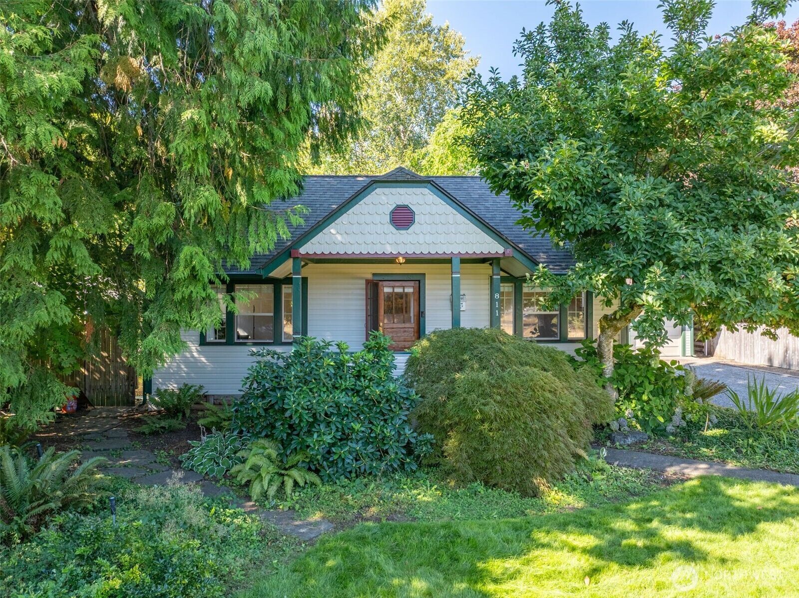 Property Photo: 811 Euclid Way WA 98531