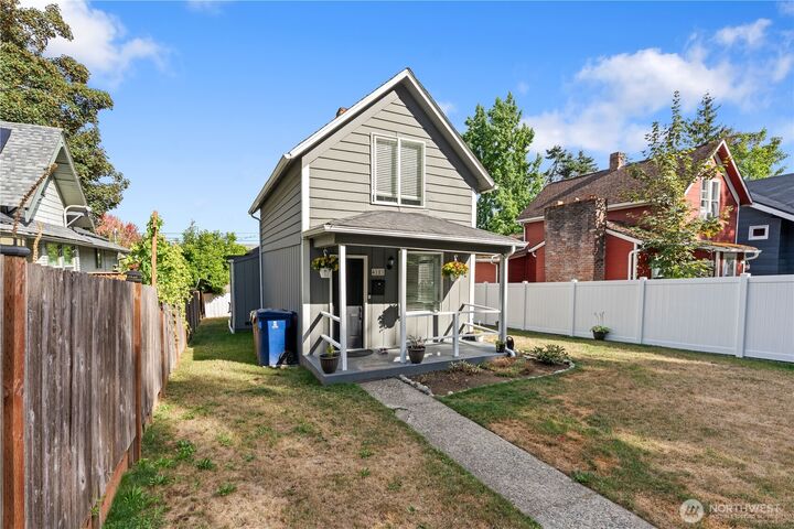 Property Photo:  4121 S J Street  WA 98418 