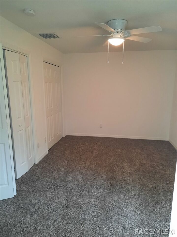 Property Photo: 605 Howard Street FL 34453