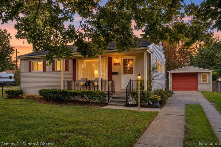 Property Photo:  33618 Donnelly Street  MI 48135 