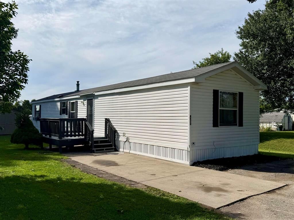 Property Photo: 4524 Goldenrod Drive MI 49685